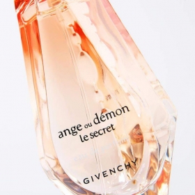 جیوانچی آنژو دمون له سکرتGivenchy Ange Ou Demon Le Secret