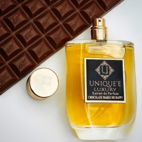 یونیک لاکشری چاکلت میکز می هپیUnique e Luxury Chocolate Makes Me Happy